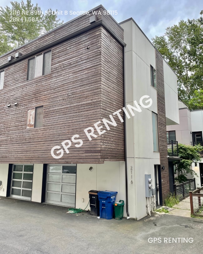 Building Photo - 2116 NE 89th St