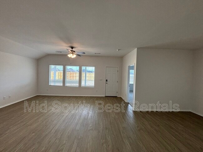 Photo - 6416 Newark Dr