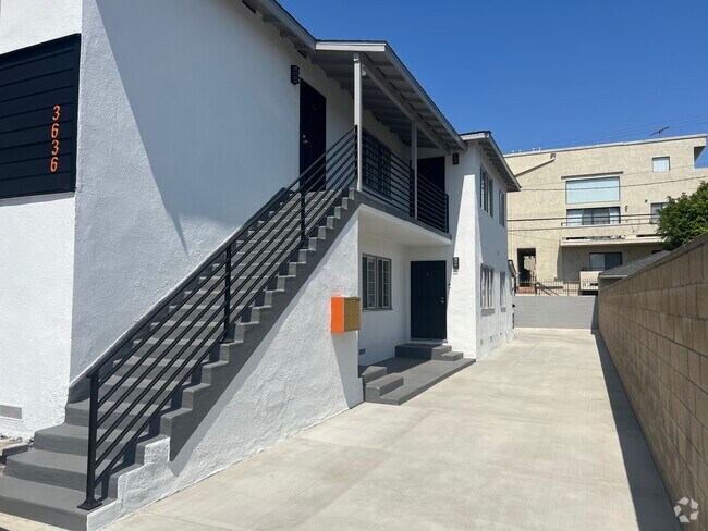 Building Photo - 3636 Kelton Ave Unit #C Rental