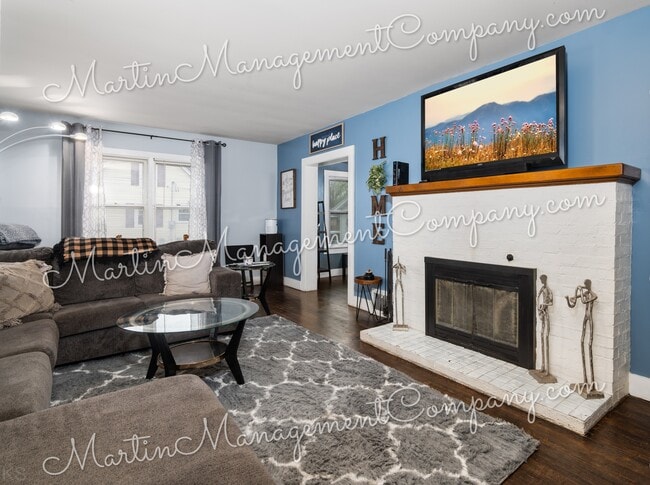 Photo - 906 S Barrett Ave