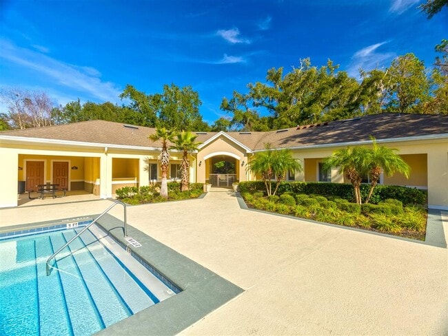 Photo - Leigh Meadows Apartments