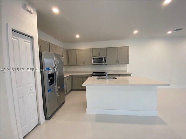 Photo - 2402 SW 145th Pl