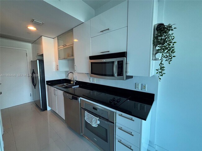 Photo - 60 SW 13th St Unit 1415