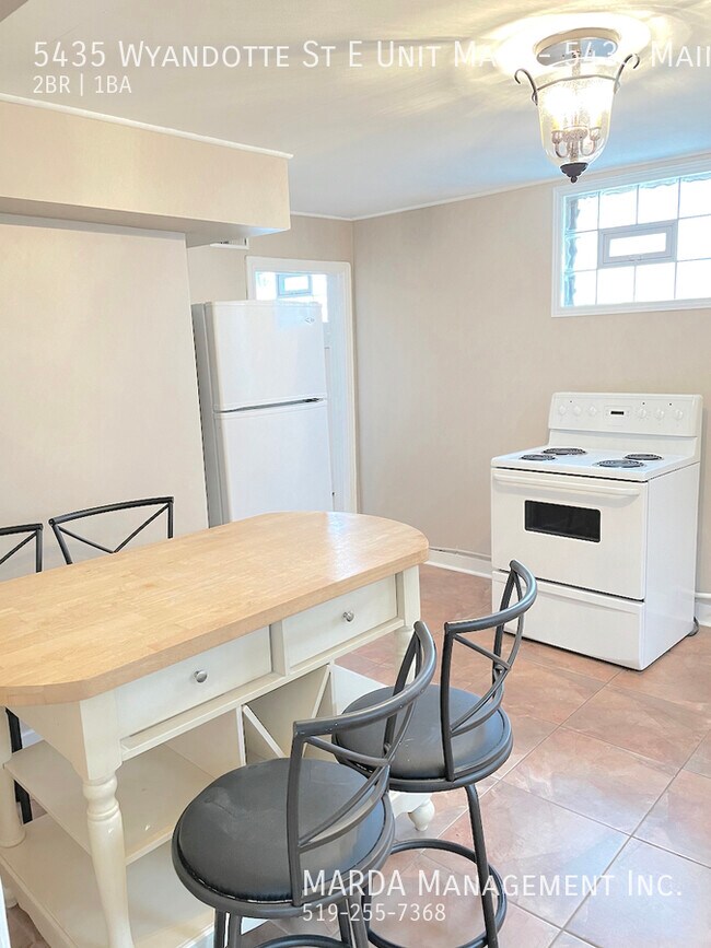 Photo - CHIC 2-BEDROOM/1BATH MAIN APARTMENT IN OLDE RIVERSIDE + HYDRO AND GAS Unit 5435 Main