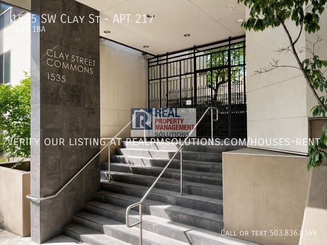 Building Photo - 1535 SW Clay St Unit APT 217