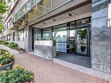 Building Photo - 169 Monsignor O'Brien Hwy Unit 408 Rental