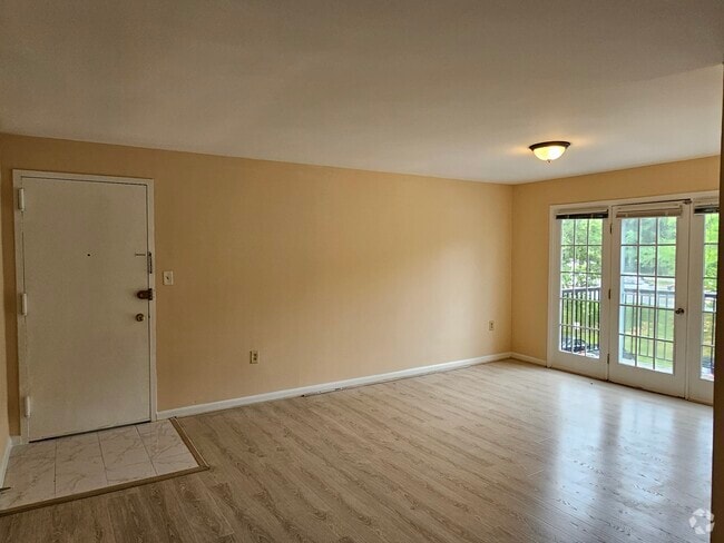 Building Photo - 9447 Fairfax Blvd Unit 301 Rental