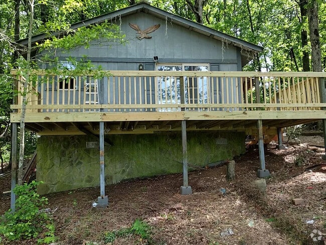 Building Photo - 136 Jackson Rd Rental