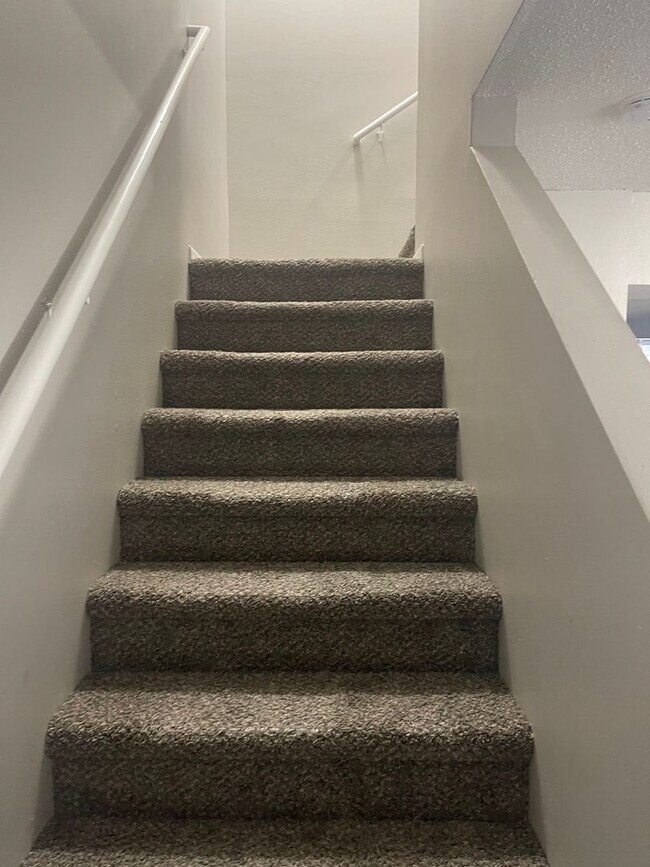 Photo - 1624 Pleasant View Dr Unit 1624 E Pleasant View Drive