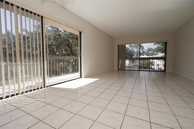 Photo - 5201 Orduna Dr Unit 12