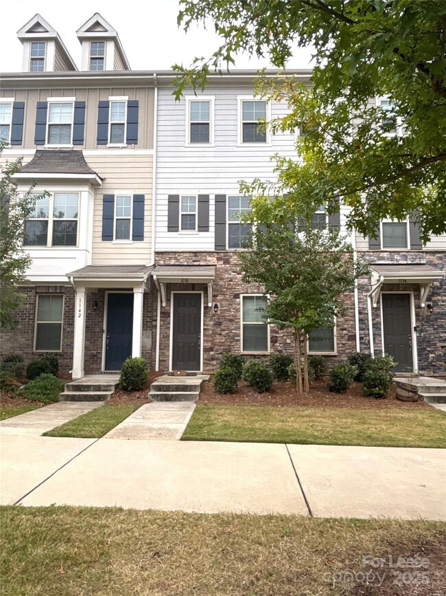 Photo - 1138 Doveridge St