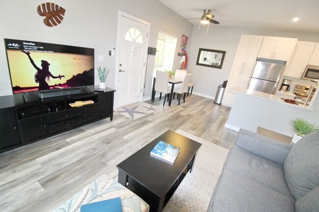 Photo - Newly Renovated from Floor to Ceiling and ... Unit 8-201