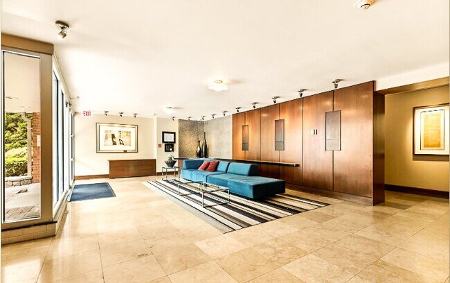 2725 39th St NW Unit 509