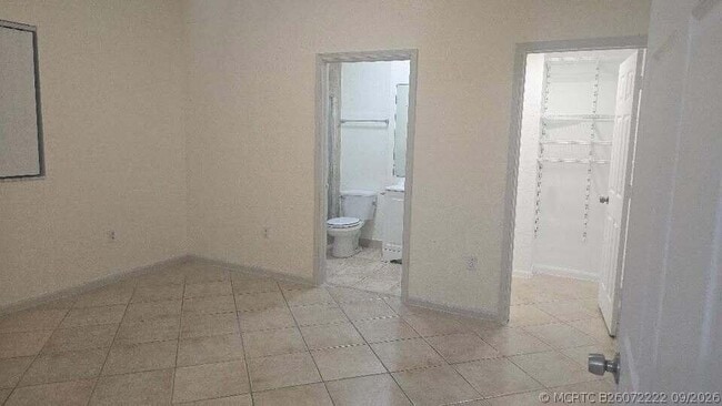 2801 Riverside Dr Unit 107-S