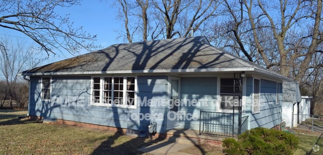 Building Photo - 4300 NW Topeka Blvd Rental