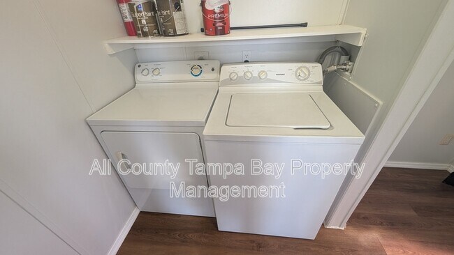 Photo - 3753 Oakwood Dr