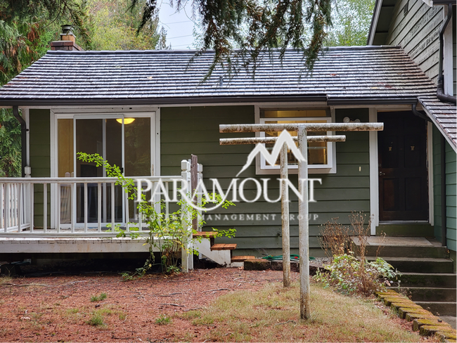 Photo - Updated 3 Bedroom Duplex!