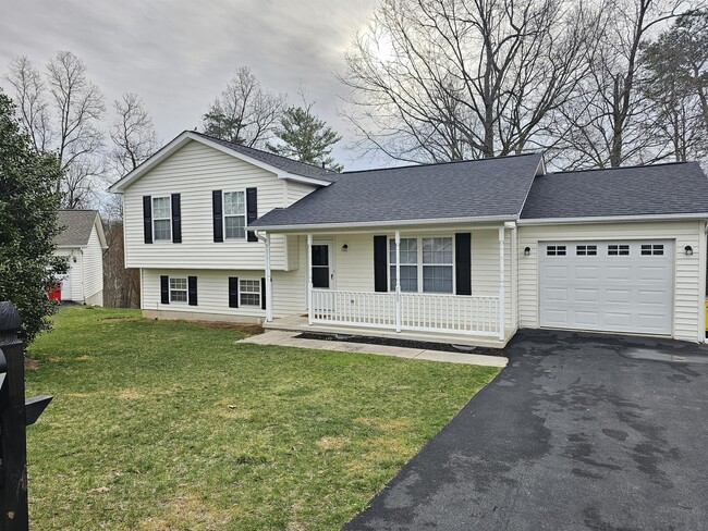 Photo - 189 Scarlet Oak Dr House