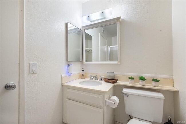 Photo - 160 S Seneca Cir