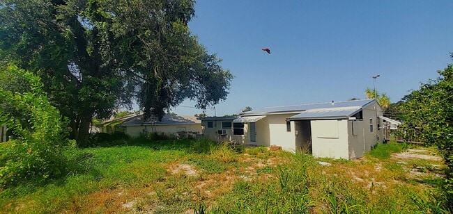 Photo - 161 6th Dr SW