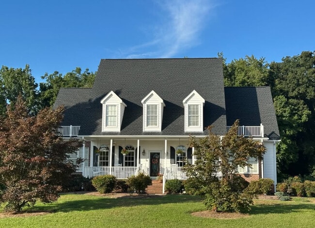 Photo - 6935 Old Valley School Rd