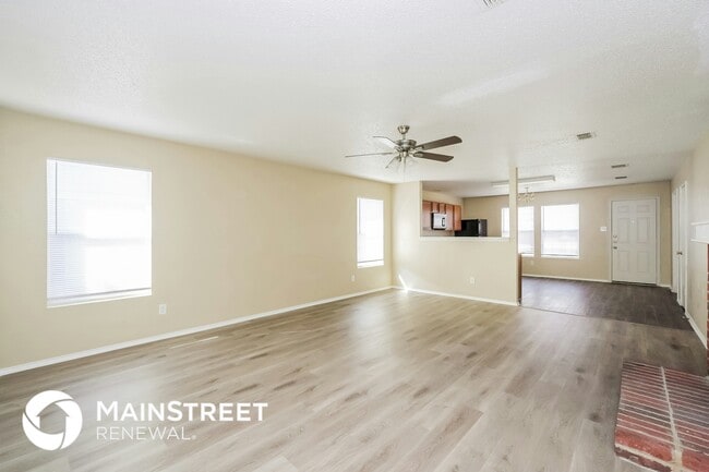 Photo - 16201 Blanco Ln