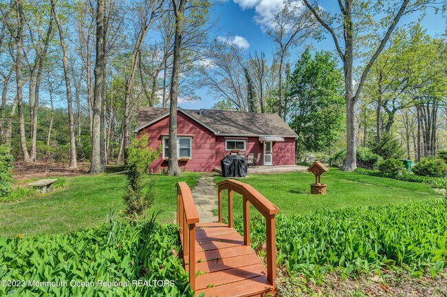 Photo - 2562 Lakewood-Allenwood Rd