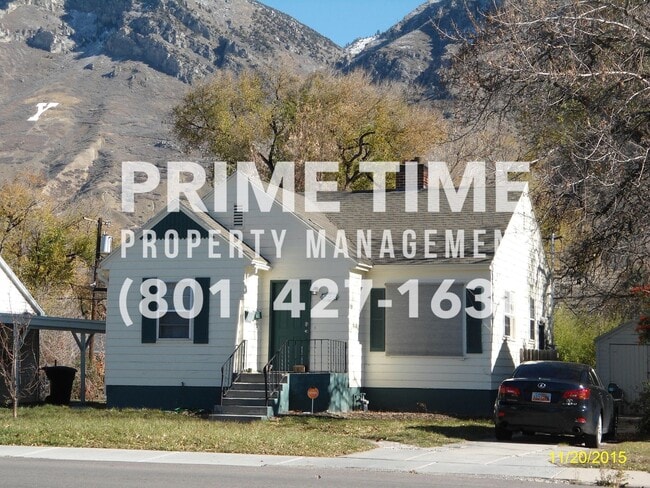 Building Photo - Dean 202/204 Unit Dean 202 Upstairs