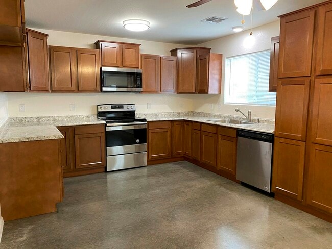 Photo - 25043 E Chaplain Ln