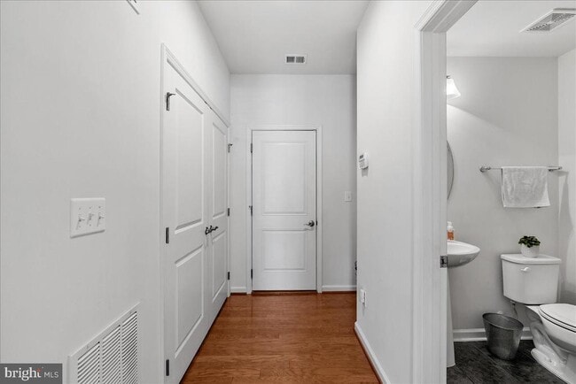 Photo - 43387 Charitable St