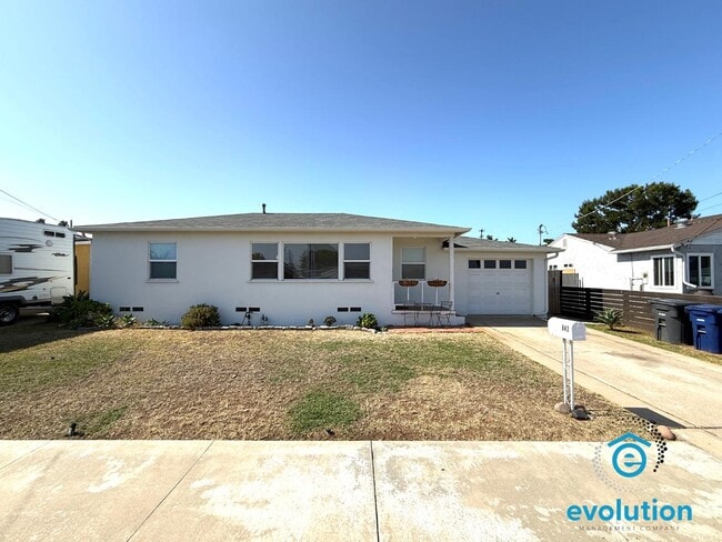 Photo - 843 Grove Ave