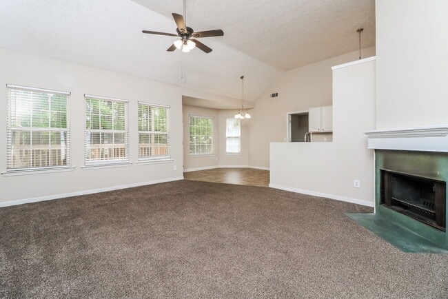 Photo - 103 Mason Ct