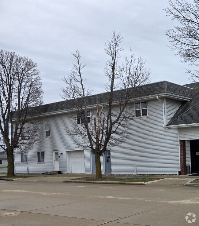 Building Photo - "Charming 1-Bedroom in Kimberly " Unit B Rental