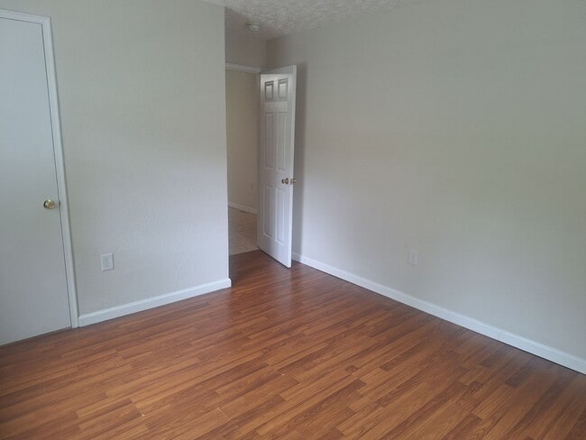 Photo - 184 Elm St Unidad 201