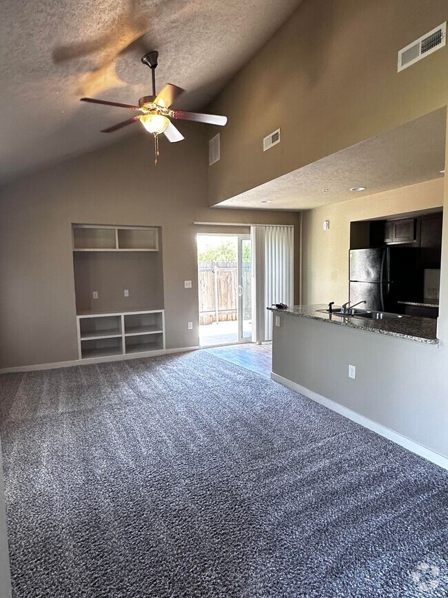 Building Photo - Shallow Creek E Unit 103 Rental
