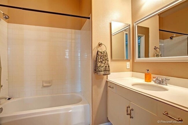 Building Photo - 3511 Caminito El Rincon Unit 280 Rental