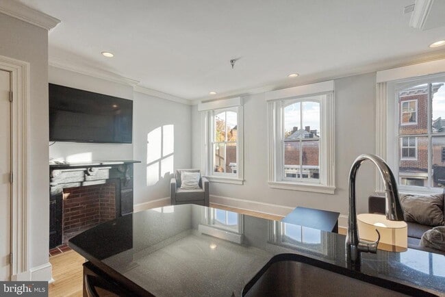 Photo - 180 Main St Unit 202