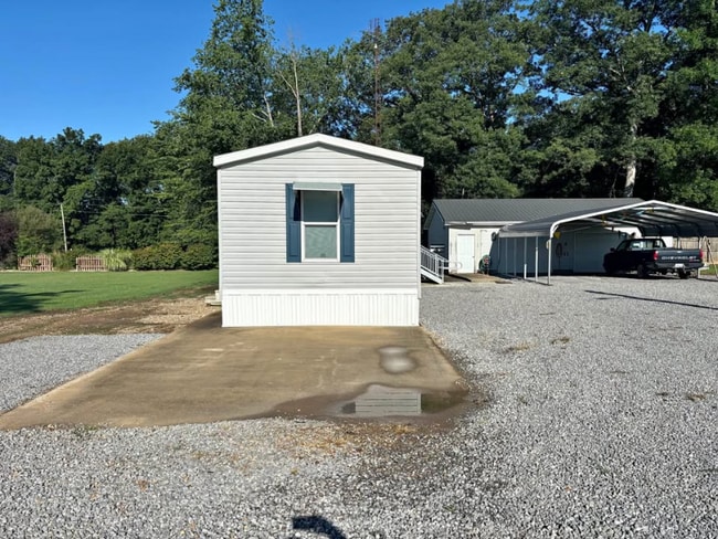 Photo - 308 N Main St