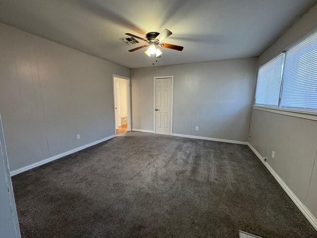 Photo - Great 3 bedroom/1 bath home includes gas range and refrigerator!