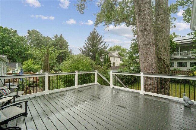 Photo - 3003 Blueford Rd