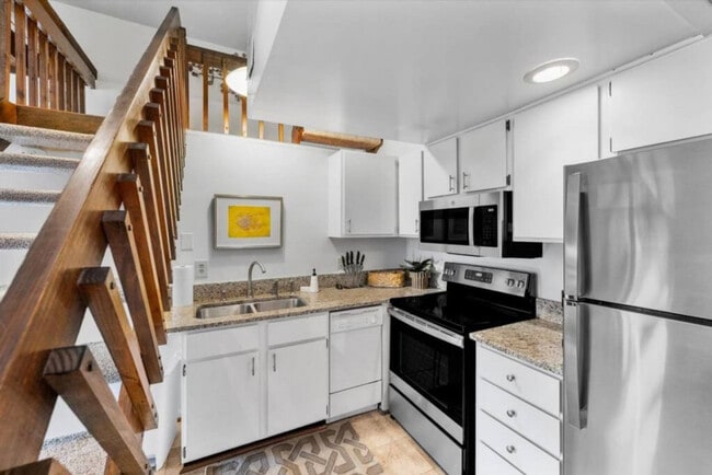 Photo - 962 Pavilion St Unit ID1056128P