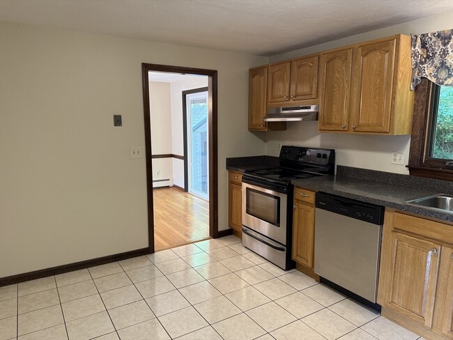 Photo - 17 Circle Rd