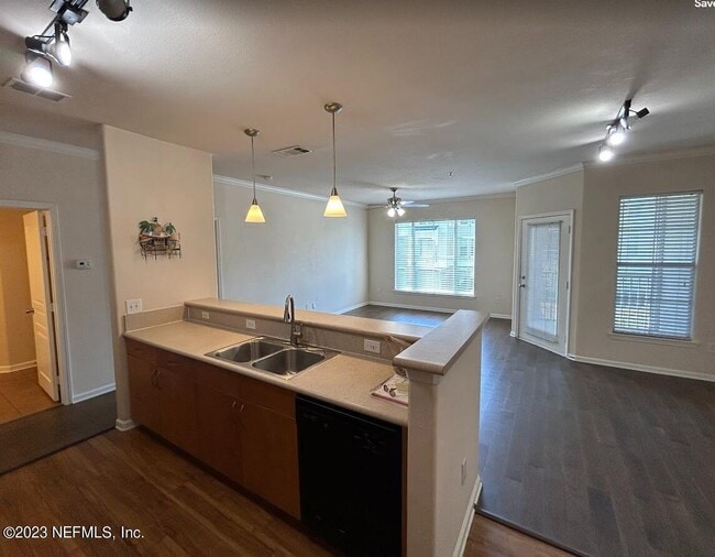 Building Photo - 8290 FL-212 Unit 212