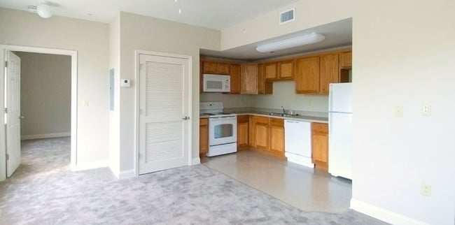 Oaks Apartments