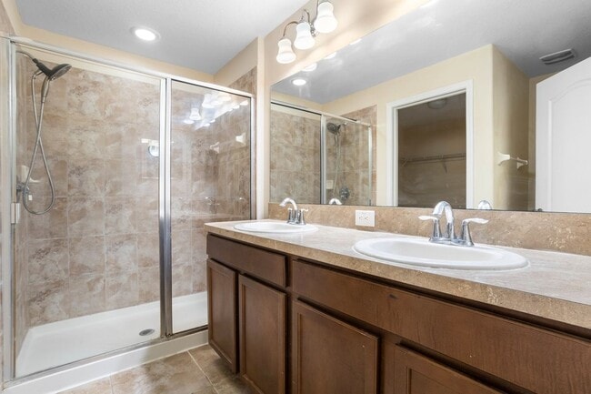 Photo - 2044 Hawks View Dr