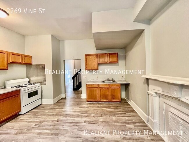 Photo - 2269 Vine St