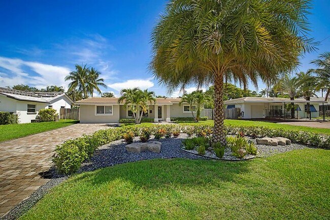 Photo - 2445 SE 7th St