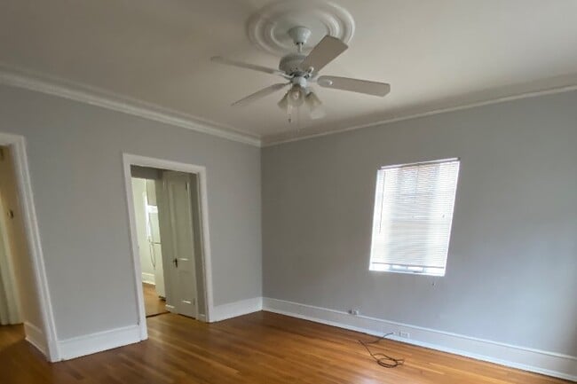 Photo - 834 Barnett St NE Unidad B