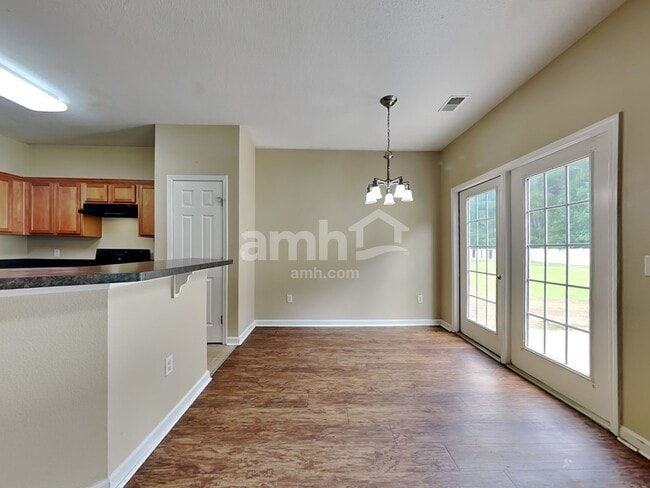 155 Red Oak Dr