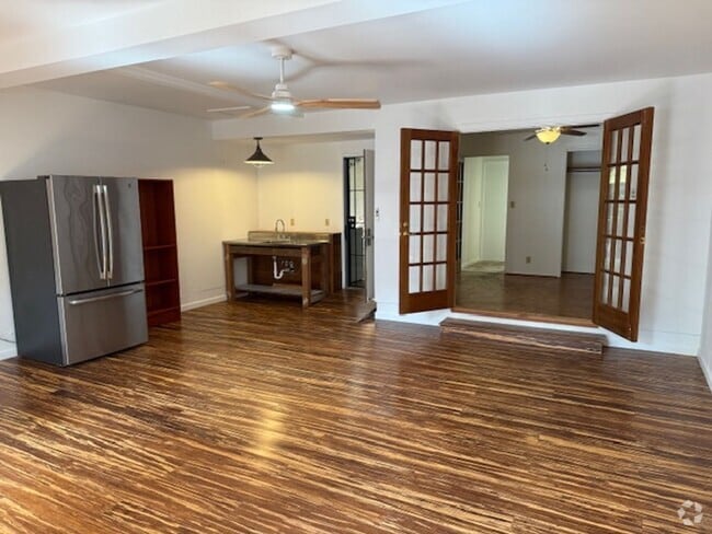 Building Photo - 414 - MA Unit Front Rental